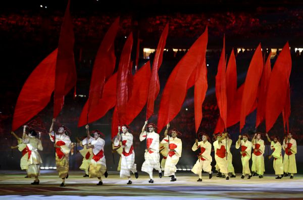 733008-ceremonija-otkrytija-olimpijskih-igr-na-stadione-marakana-v-rio-de-zhanejro.jpg (43.64 Kb)
