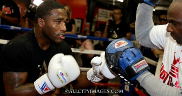 adrien-broner-open-workout-11.jpg (41.94 Kb)