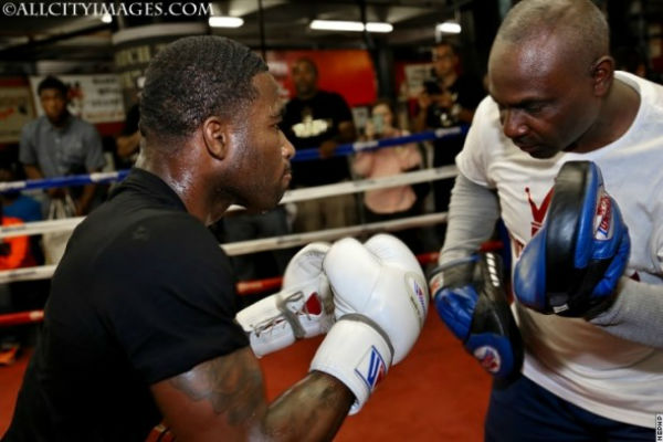 adrien-broner-open-workout-7.jpg (46.64 Kb)