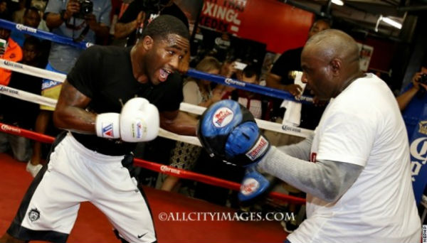 adrien-broner-open-workout-8.jpg (.39 Kb)