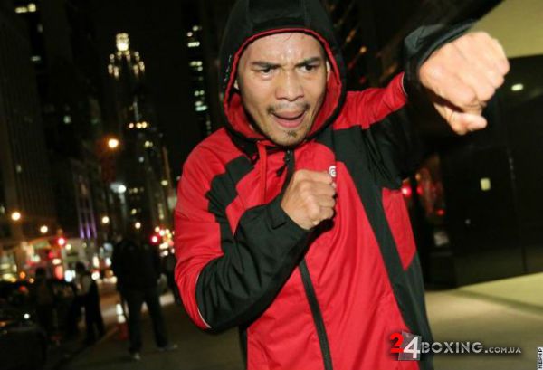 donaire-ny-workout-130408-004a.jpg (34.76 Kb)