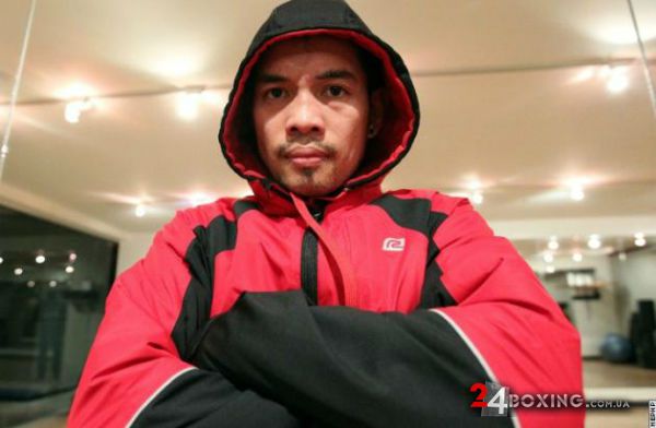donaire-ny-workout-130408-005a.jpg (30.6 Kb)