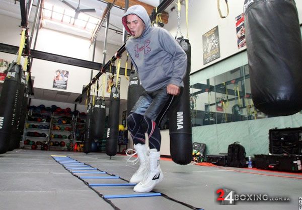 donaire-workout-120625-002a.jpg (52.87 Kb)