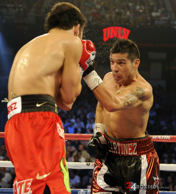 juliocesarchavezjrvsergiomartinez1piy-7bkrnal.jpg (61.06 Kb)