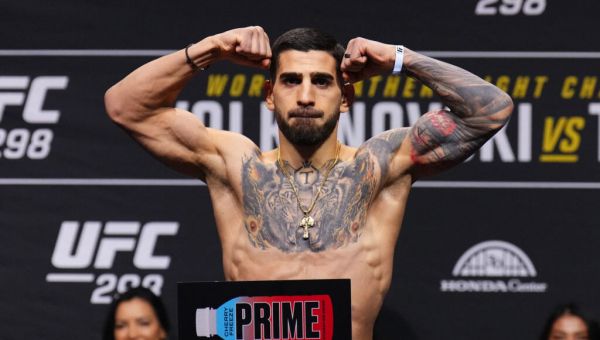   UFC     , ...