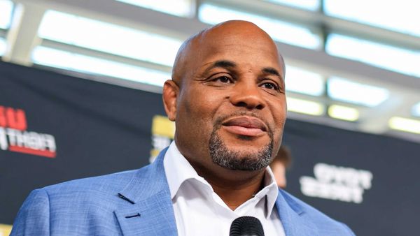daniel-cormier1j8nui0oil5wa1o3js2ijntdg8jpg92_slug.jpg (28.59 Kb)