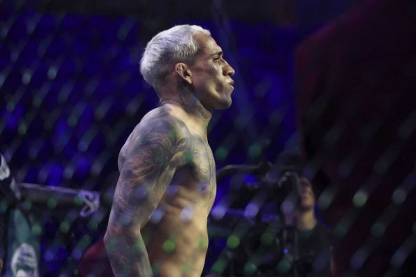   UFC     ...
