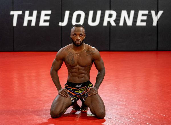   UFC     ...