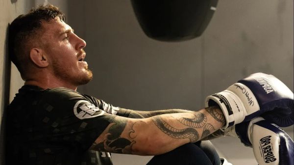 ǳ   UFC   ,  ...