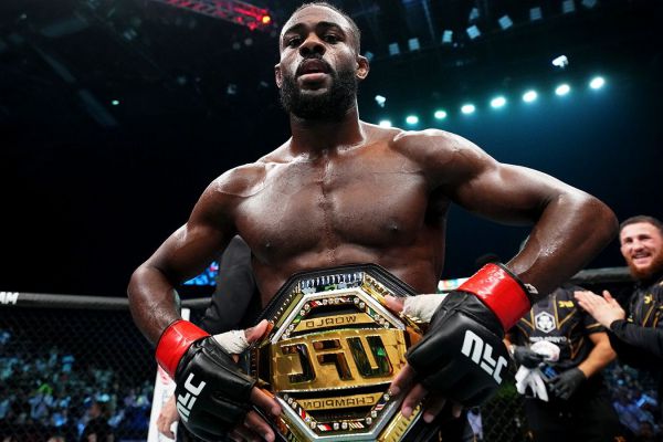 ufc-280-aldzhamejn-sterling-ti-dzhej-dillashou_1666543188240595166.jpg (45.05 Kb)